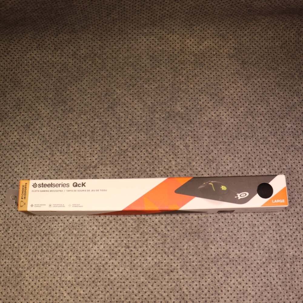 NEW Steelseries Qck Gaming Mouse Pad Large